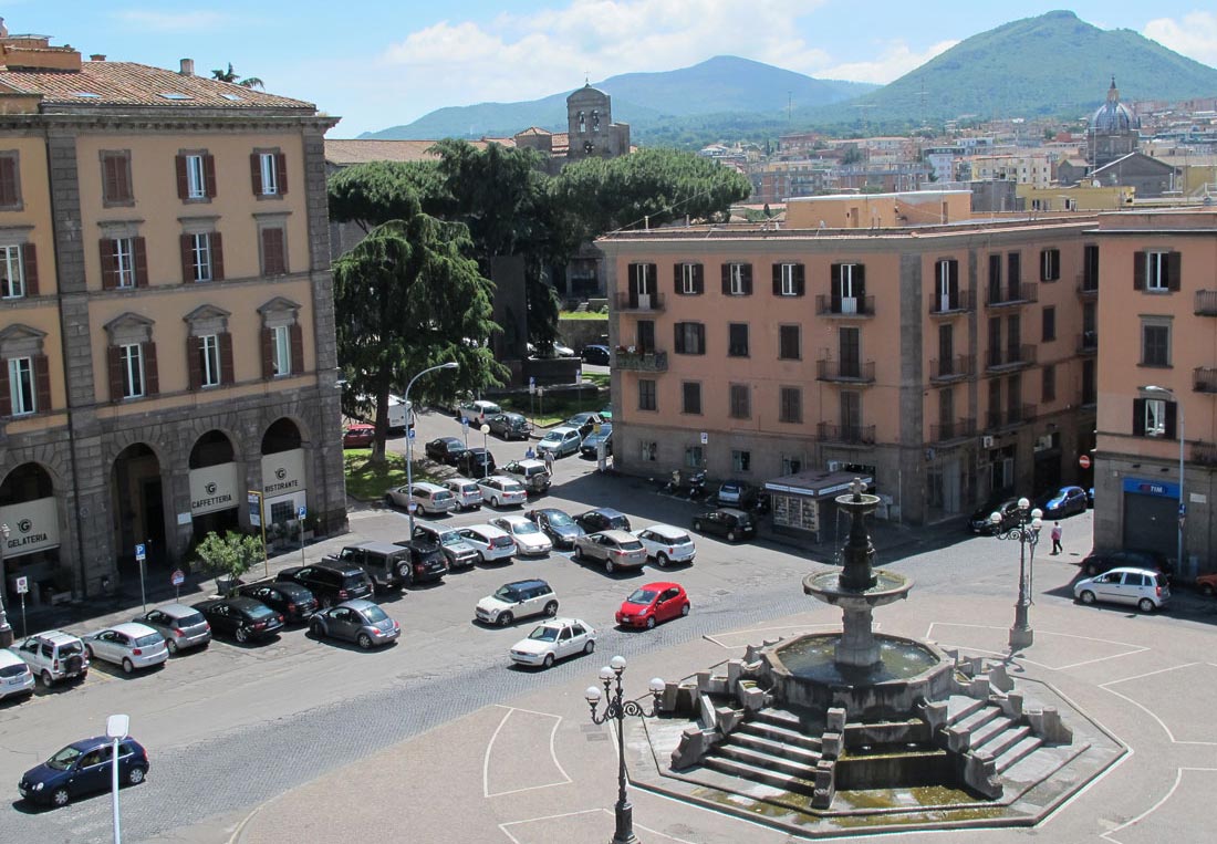 Piazza della Rocca (Pagina b&b di Viterbo)